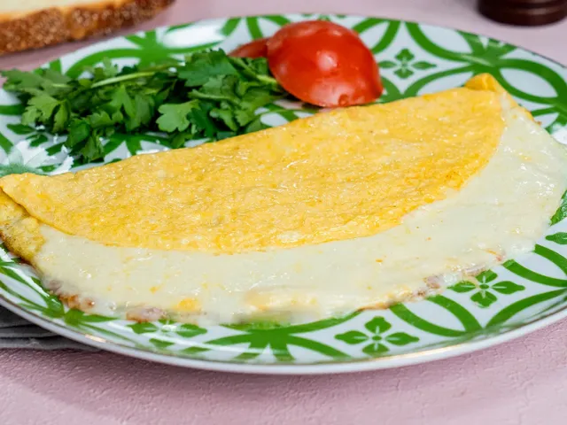 Kaşarlı Omlet
