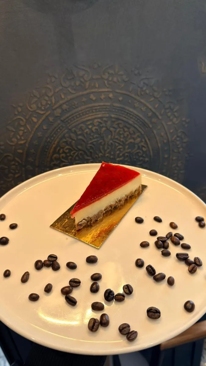 FRAMBUAZLI CHEESECAKE