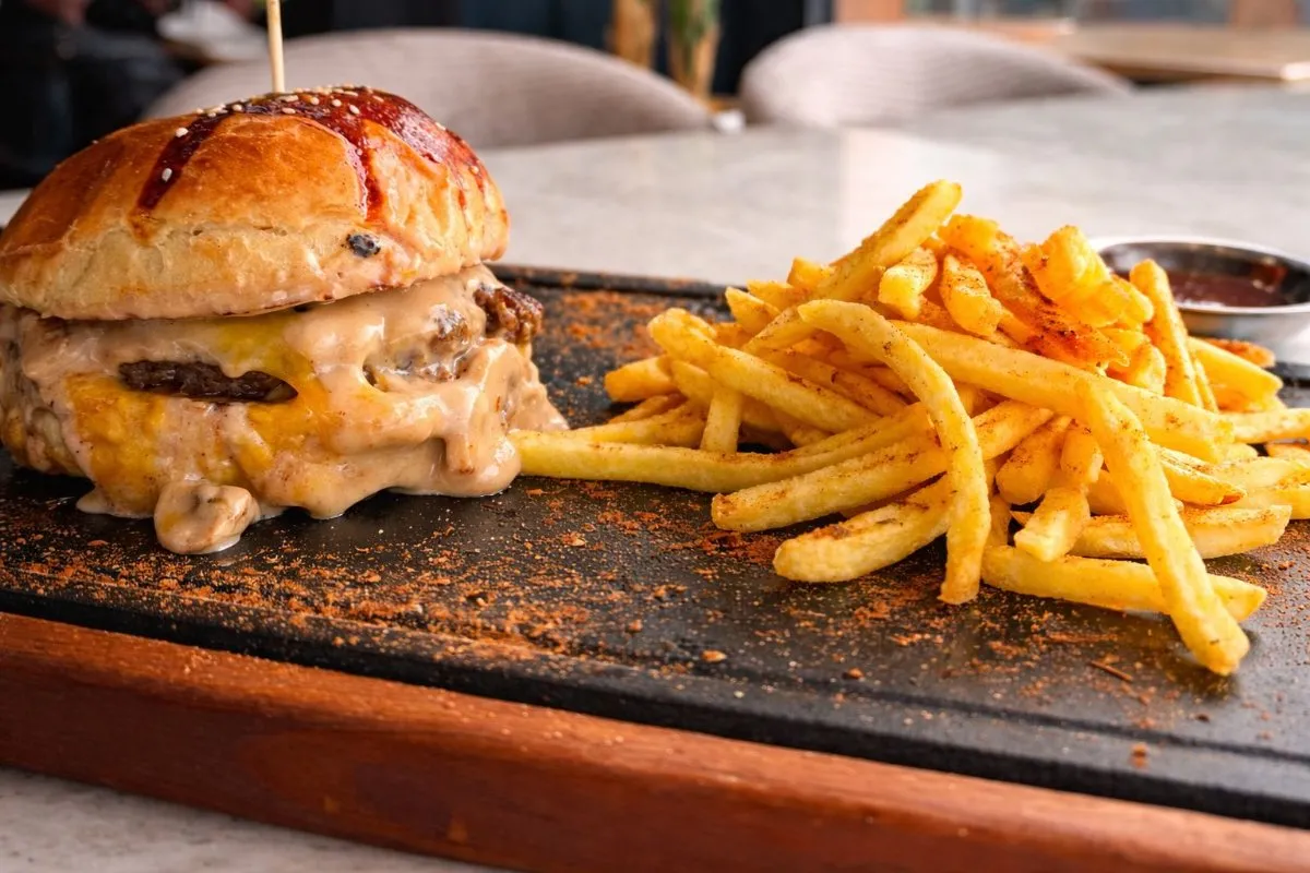 ŞEFİN SPECİAL BURGER